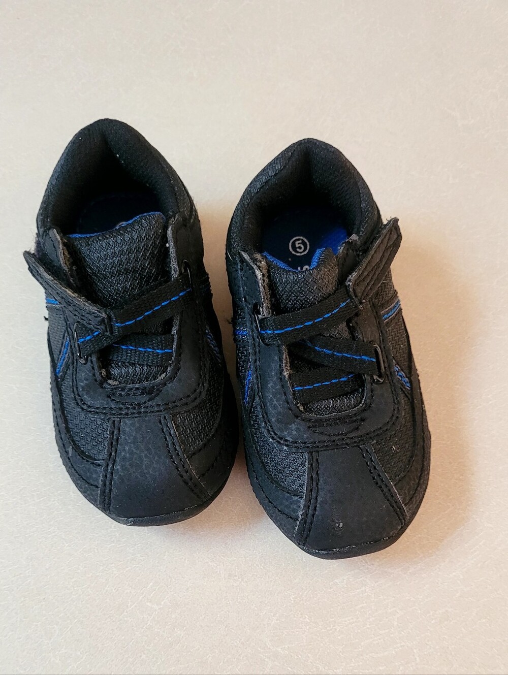 Kids/toddler Smart Fit Black Athletic Shoes with Blue Highlights